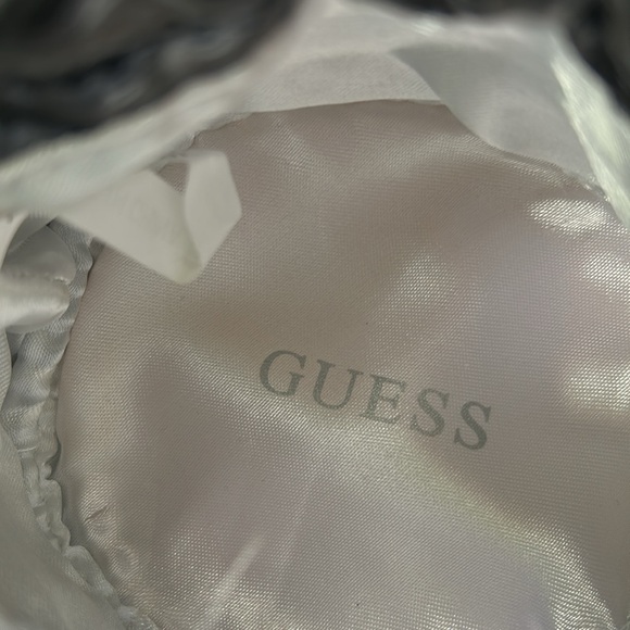 GUESS black shiny drawstring jewelry bag pouch - Picture 5 of 6